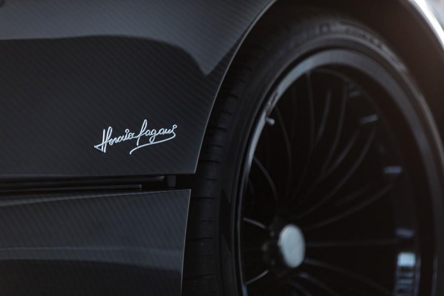 Детали экстерьера Pagani Huayra Roadster (94 of 100) 2017 года  (NA) (фото 46 из 61)